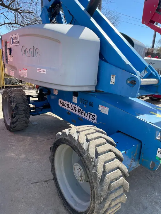 2014 Genie S-60X Boom Lift