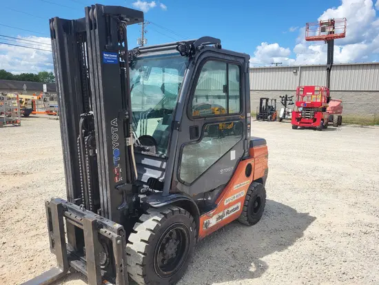 2021 Toyota 8FDU30 Warehouse Forklift