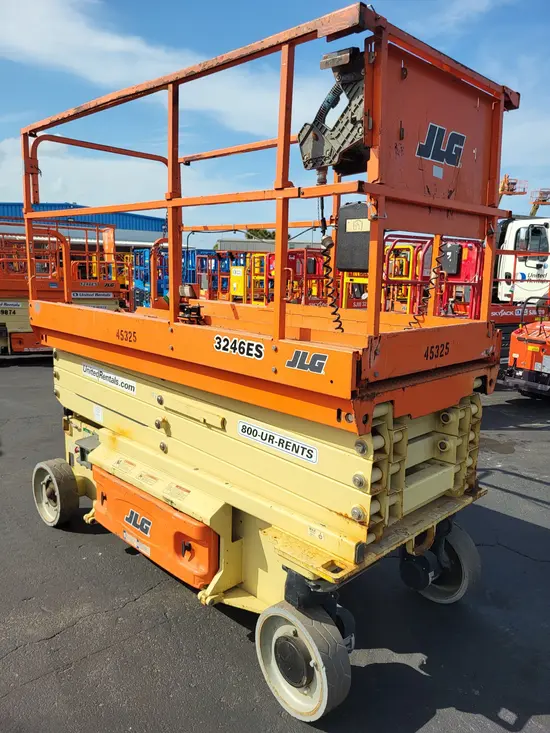 2017 JLG 3246ES Scissor Lift