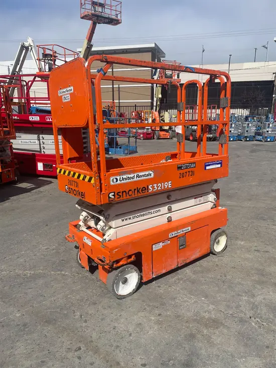 2018 Snorkel S3219E Scissor Lift