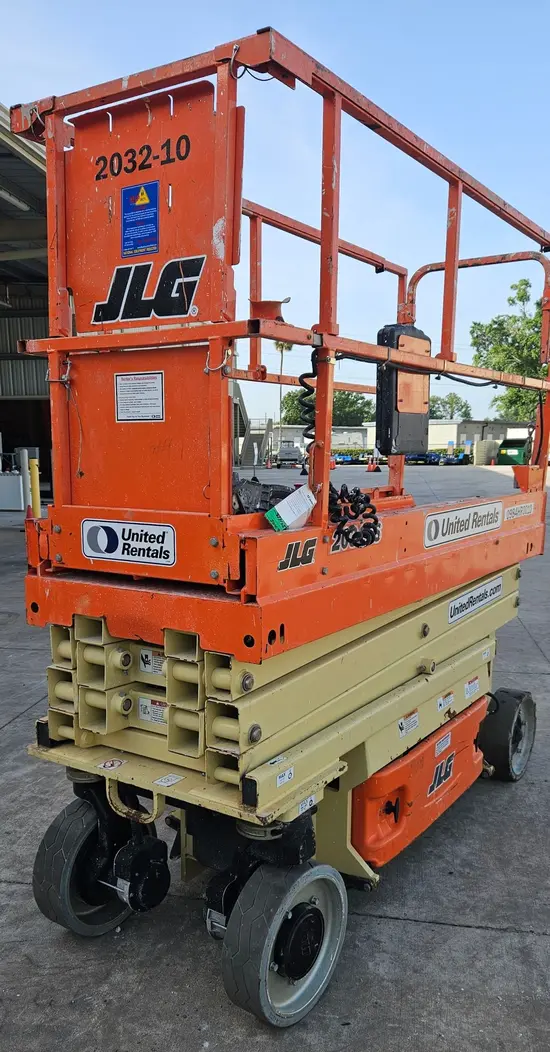 2017 JLG 2032ES Scissor Lift