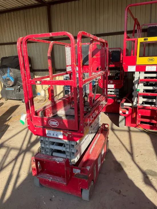2017 MEC 1330SE Scissor Lift