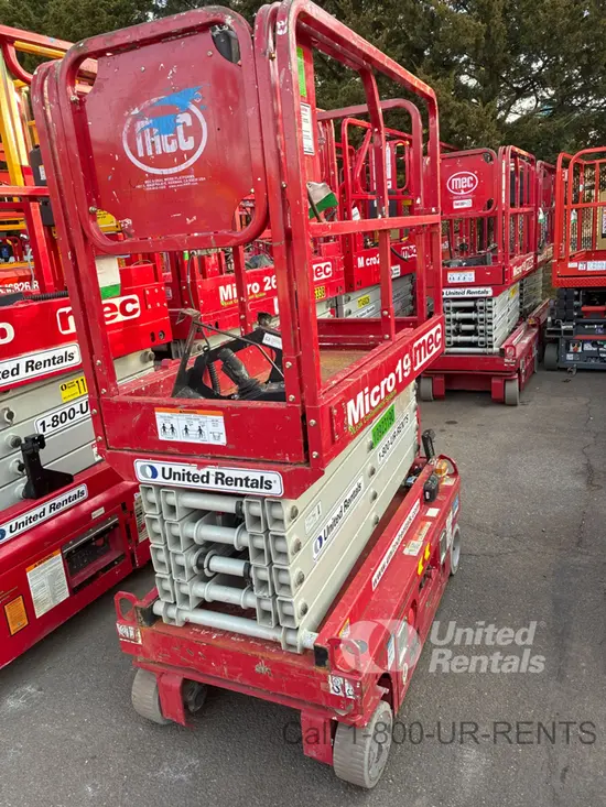 2019 MEC MICRO 19 Scissor Lift