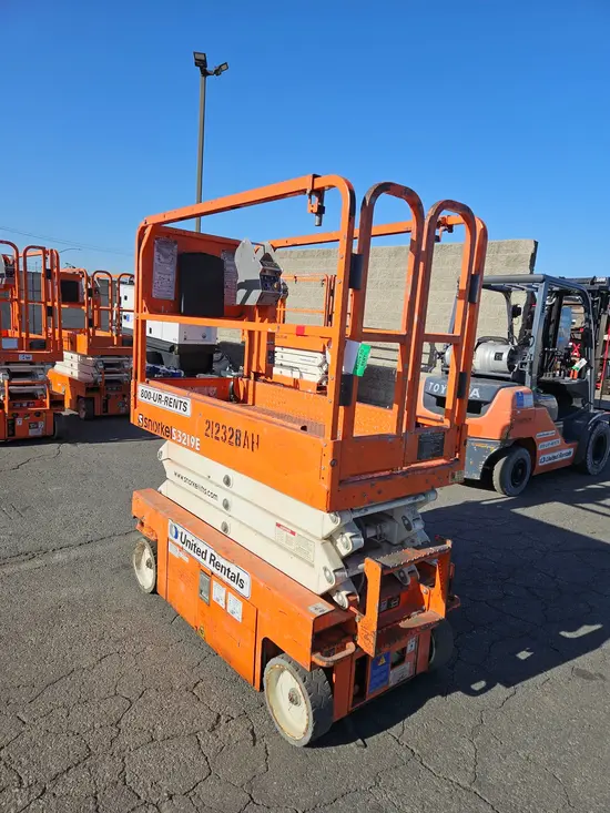 2018 Snorkel S3219E Scissor Lift