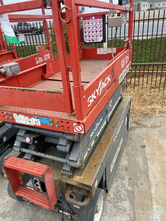 2018 Skyjack SJIII3219 Scissor Lift