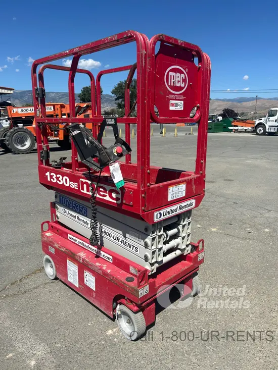 2018 MEC 1330SE Scissor Lift