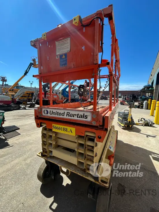 2017 JLG 3246ES Scissor Lift