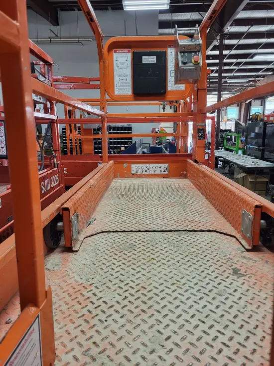 2018 Snorkel S3226E Scissor Lift