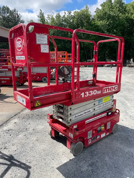2017 MEC 1330SE Scissor Lift