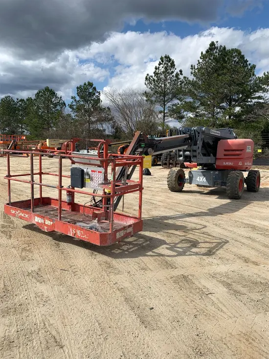 2015 Skyjack SJ63AJ Articulating Boom Lift