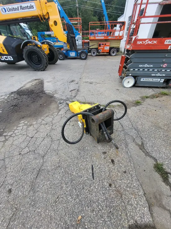 2021 Epiroc SB 452 Attachment