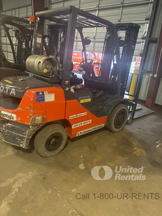 2020 Toyota 8FGU30 Warehouse Forklift
