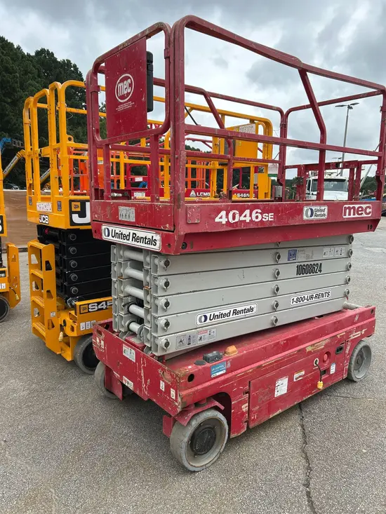 2017 MEC 4046SE Scissor Lift