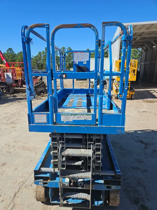 2018 Genie GS-3246 Scissor Lift