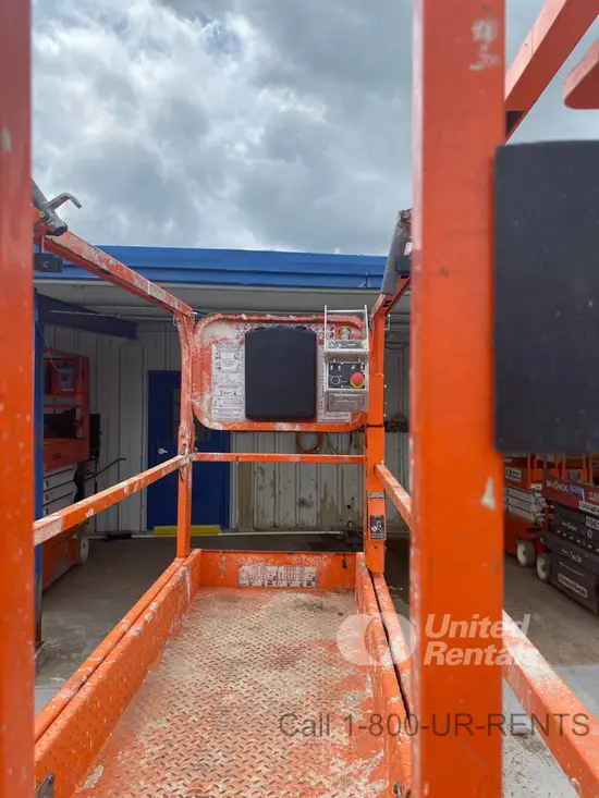 2019 Snorkel S3226E Scissor Lift