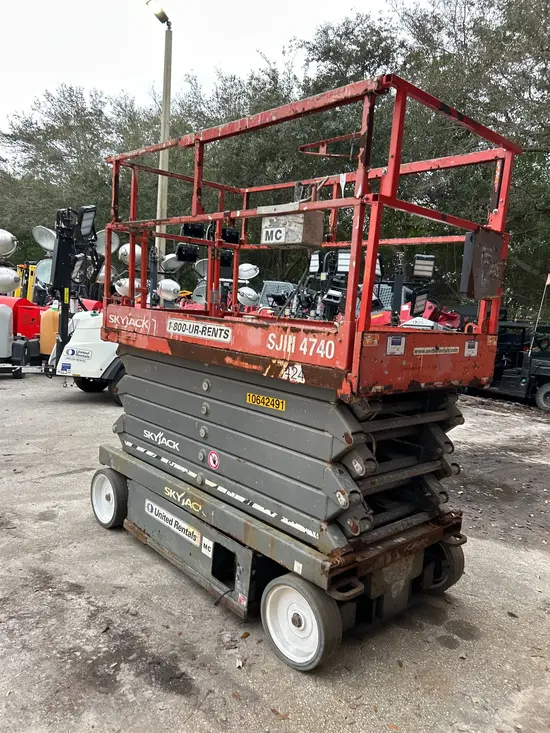 2017 Skyjack SJIII4740 Scissor Lift
