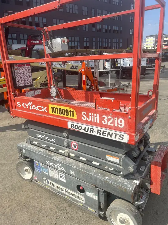 2018 Skyjack SJIII3219 Scissor Lift