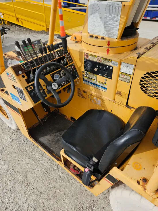 2014 Broderson IC-35-2F