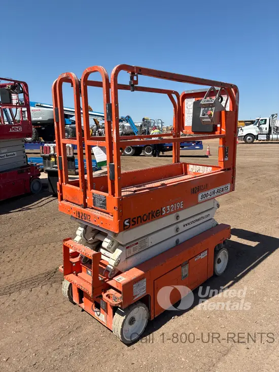 2017 Snorkel S3219E Scissor Lift