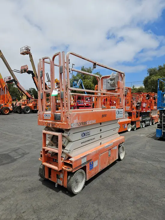 2018 Snorkel S3226E Scissor Lift