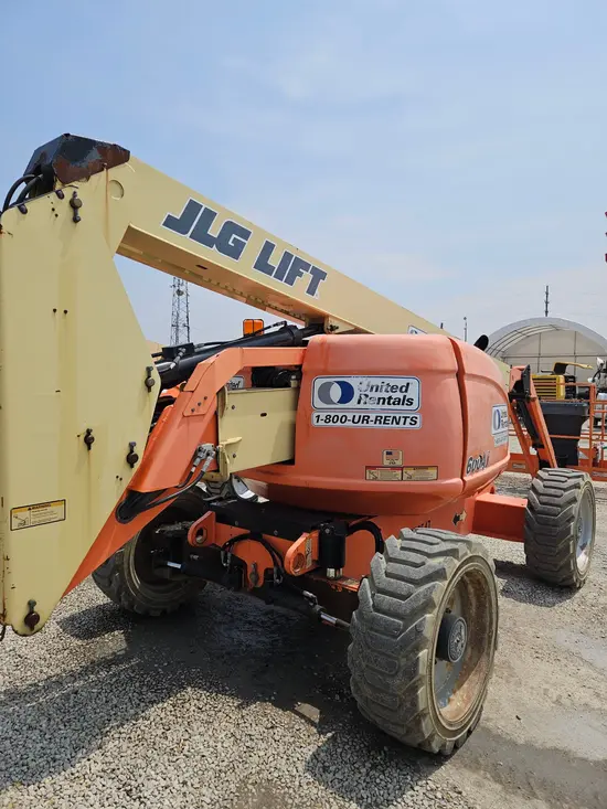 2013 JLG 600AJ Articulating Boom Lift