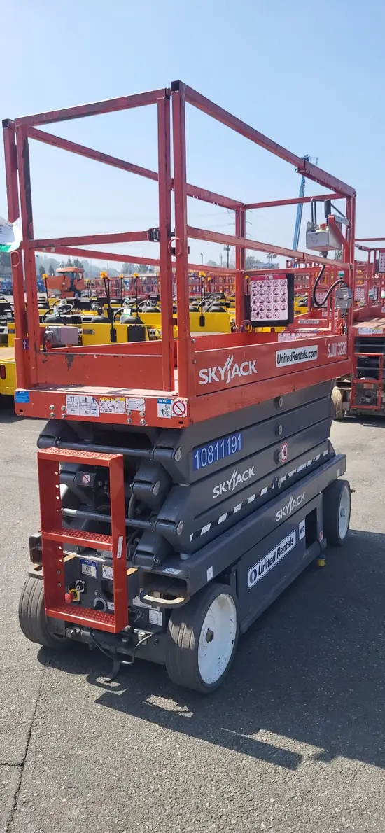 2018 Skyjack SJIII3226 Scissor Lift