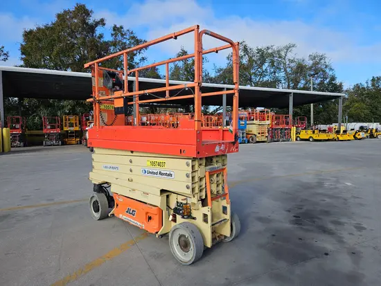 2017 JLG 2632ES Scissor Lift