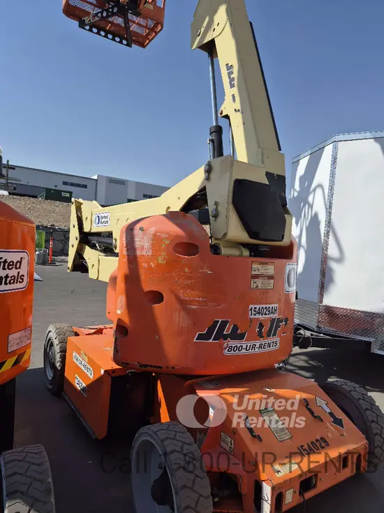 2015 JLG E400AJPN Articulating Boom Lift