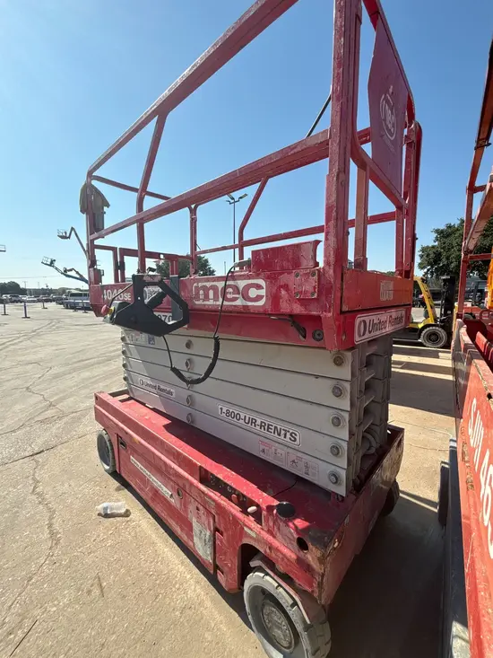 2017 MEC 4046SE Scissor Lift