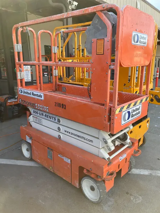 2018 Snorkel S3219E Scissor Lift