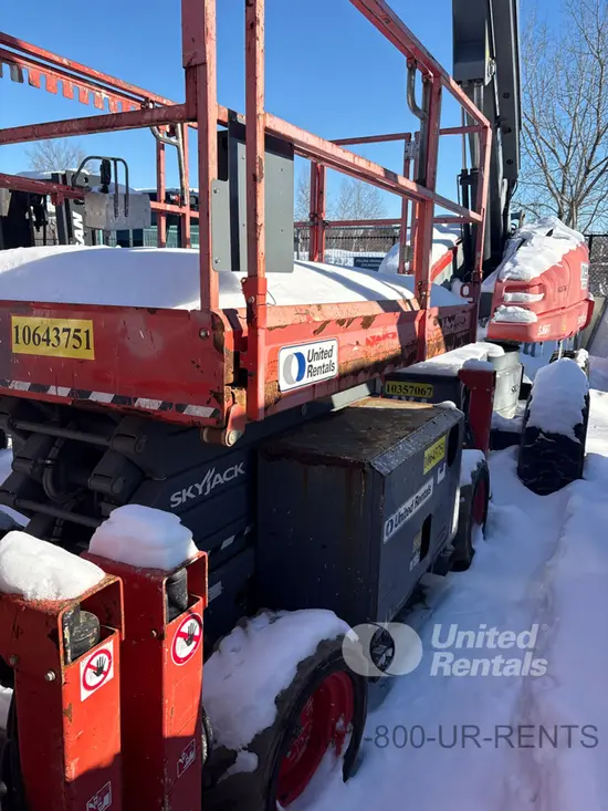 2017 Skyjack SJ6832RT Rough Terrain Scissor Lift