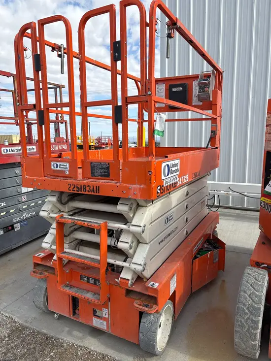 2019 Snorkel S4732E Scissor Lift