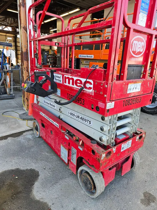 2018 MEC 1930SE Scissor Lift