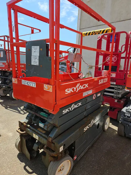 2018 Skyjack SJIII3219 Scissor Lift