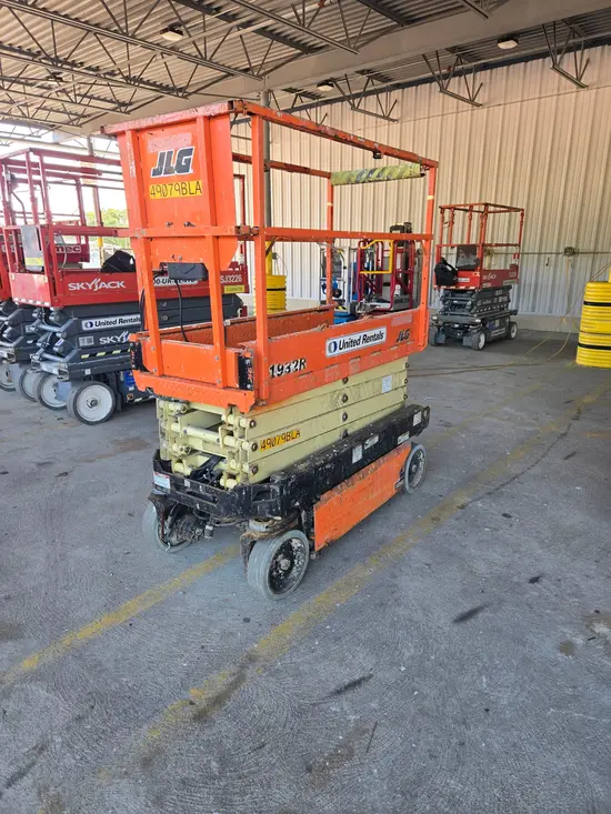 2017 JLG 1932R Scissor Lift