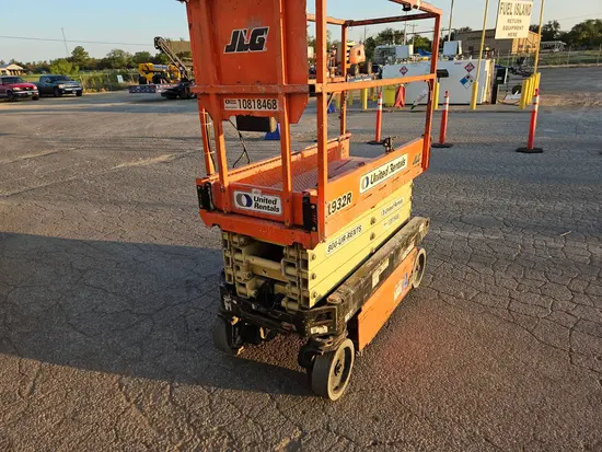 2018 JLG 1932R Scissor Lift