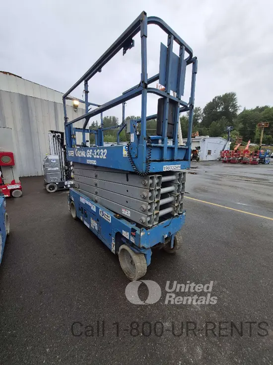 2017 Genie GS-3232 Scissor Lift