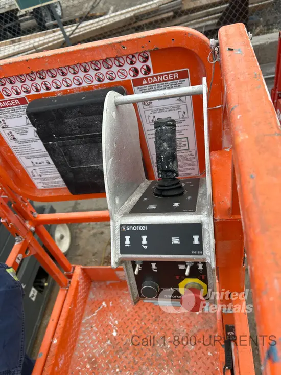 2020 Snorkel S3226E Scissor Lift
