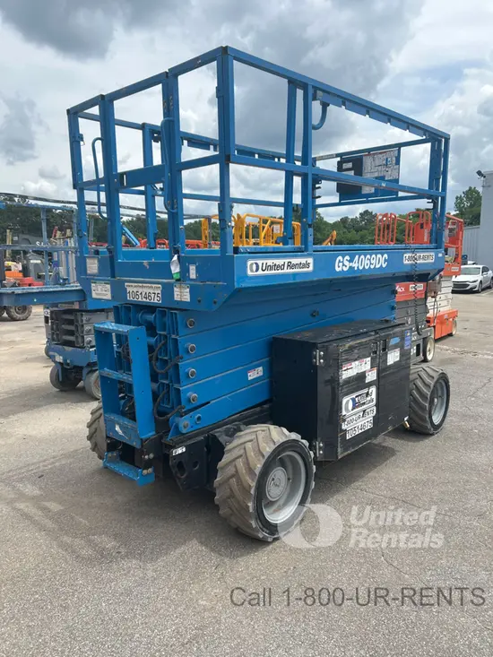 2016 Genie GS-4069DC Scissor Lift
