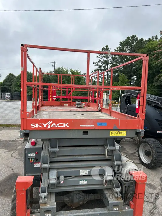 2018 Skyjack SJ8841RT Rough Terrain Scissor Lift