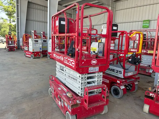 2018 MEC MICRO 19 Scissor Lift