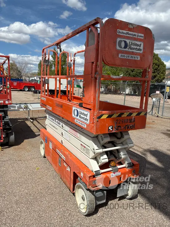 2019 Snorkel S3226E Scissor Lift