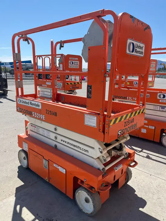 2019 Snorkel S3219E Scissor Lift
