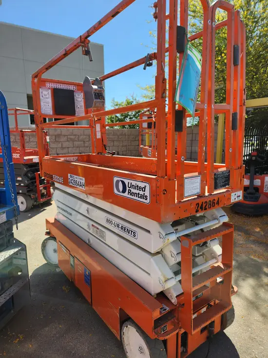 2019 Snorkel S3226E Scissor Lift