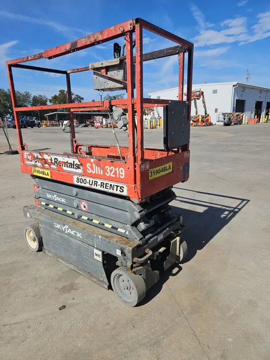 2016 Skyjack SJIII3219 Scissor Lift