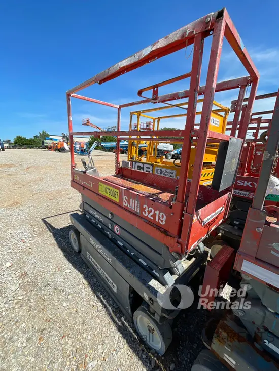2018 Skyjack SJIII3219 Scissor Lift