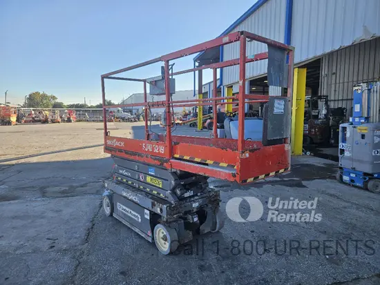 2016 Skyjack SJIII3219 Scissor Lift