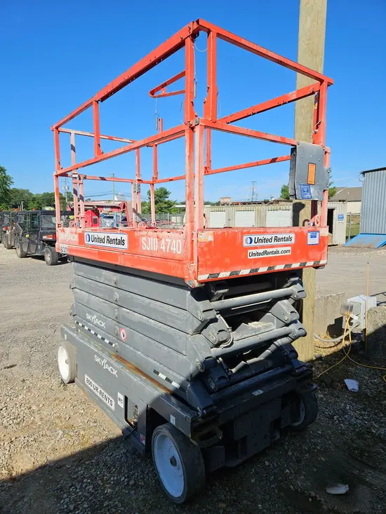 2018 Skyjack SJIII4740 Scissor Lift