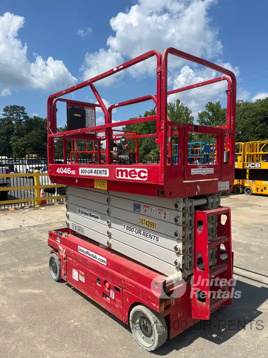 2018 MEC 4046SE Scissor Lift