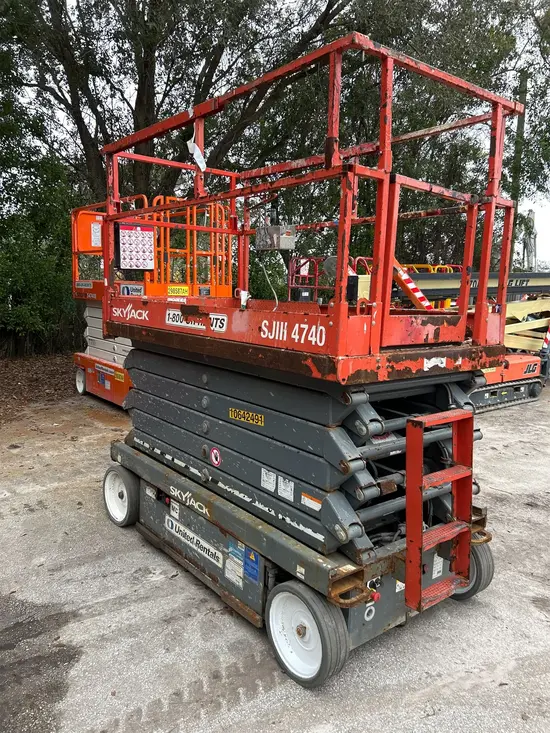 2017 Skyjack SJIII4740 Scissor Lift